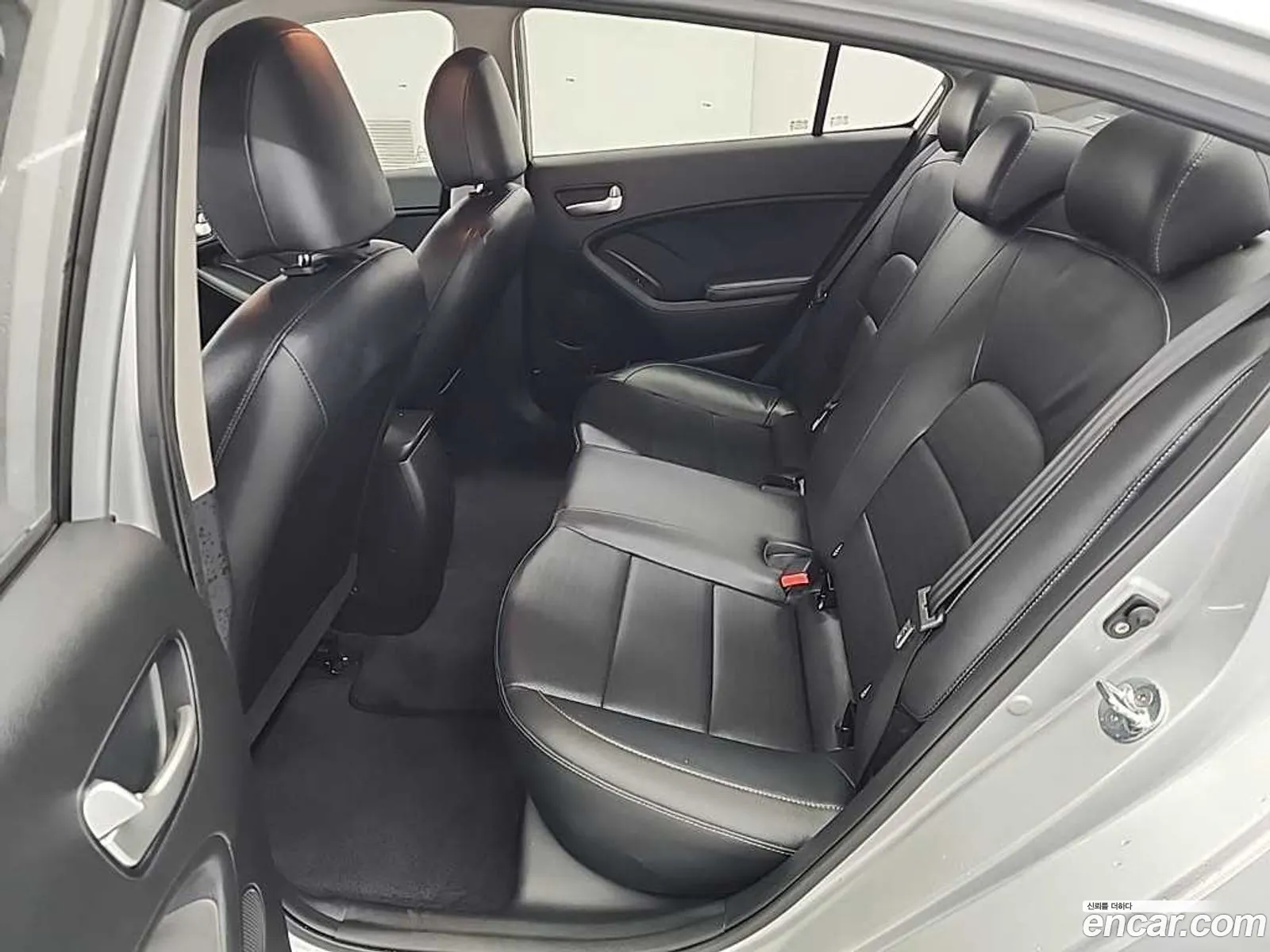 Kia K3 2016 — 11