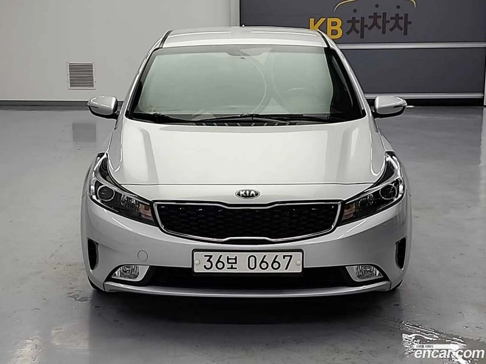 Kia K3 2016 — 18
