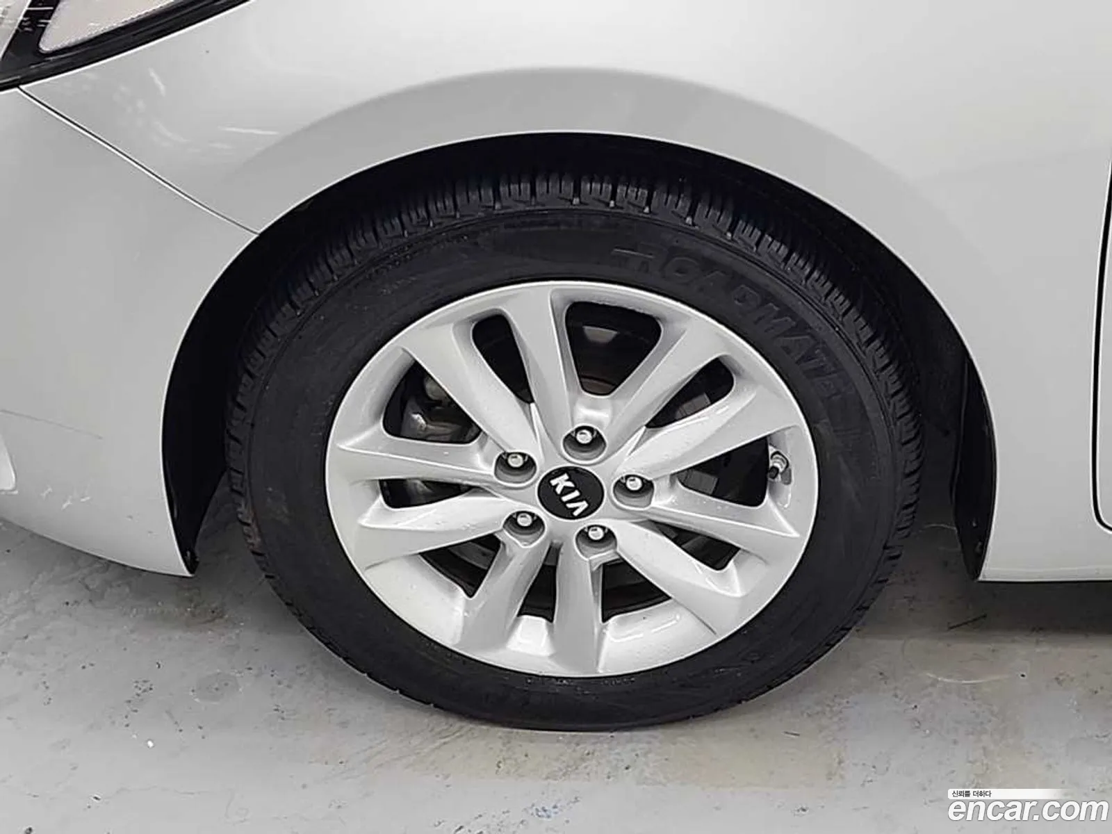 Kia K3 2016 — 3