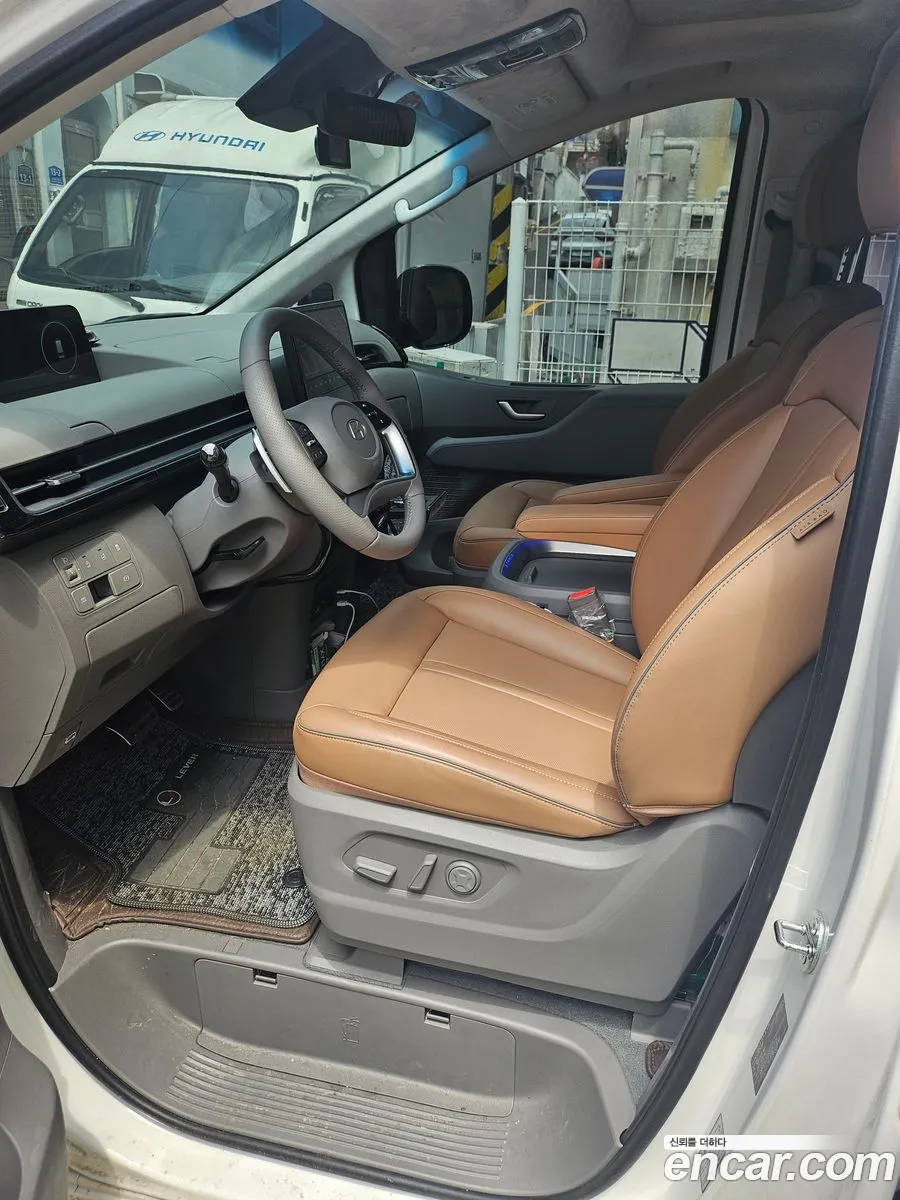 Hyundai Staria 2025 — 4