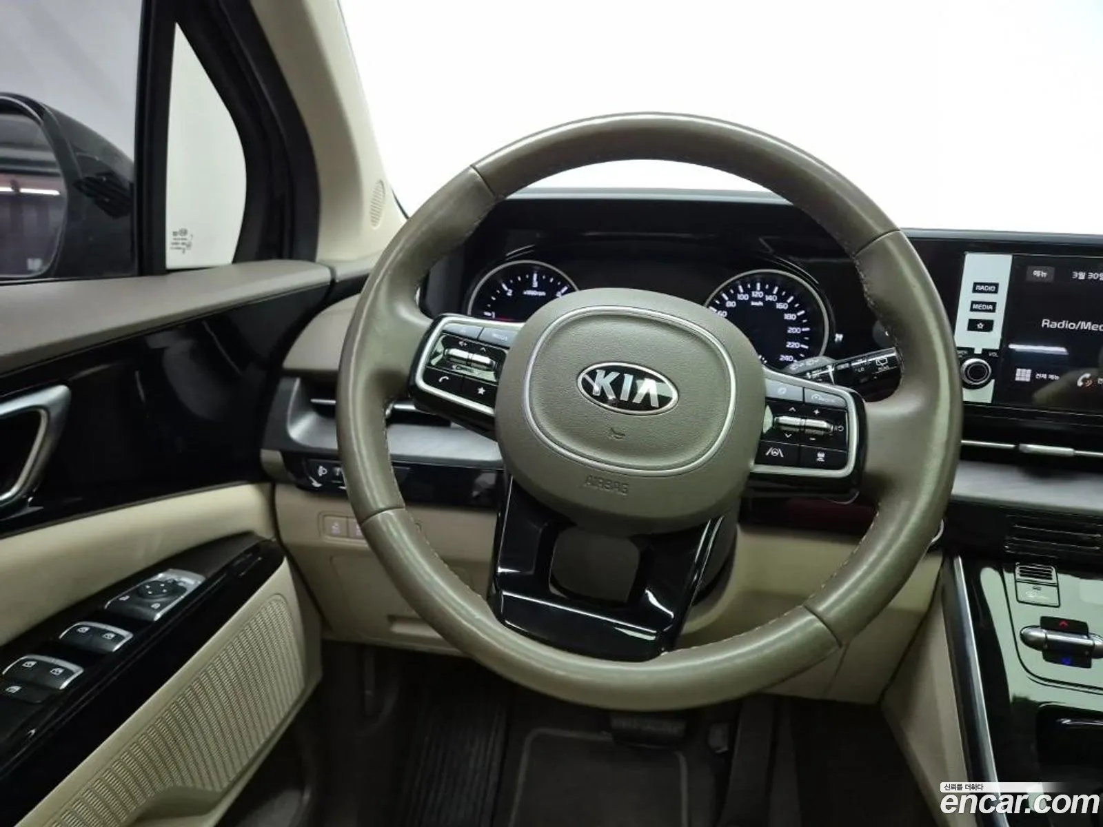 Kia Carnival 2020 — 19