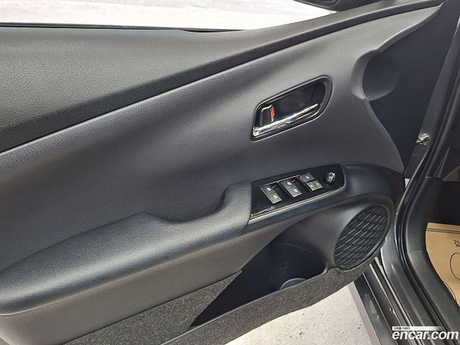Toyota Prius 2018 — 2