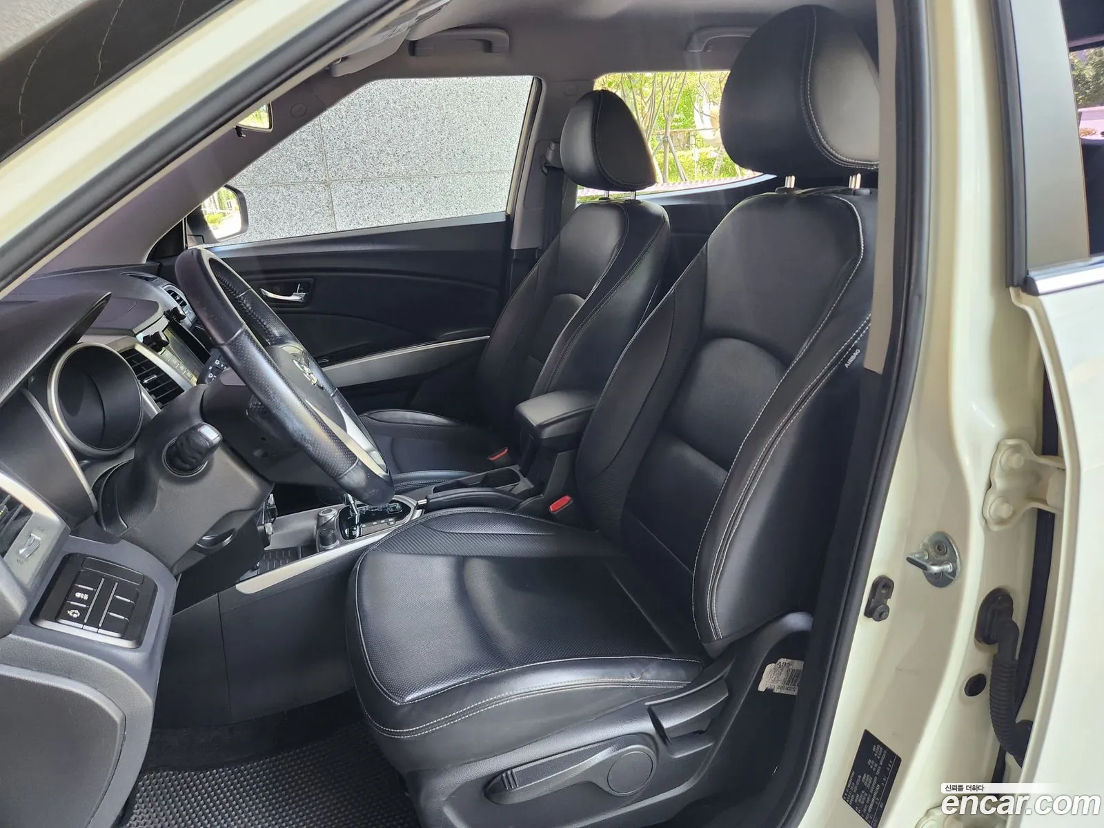 KG Mobility (SsangYong) Tivoli 2015 — 7