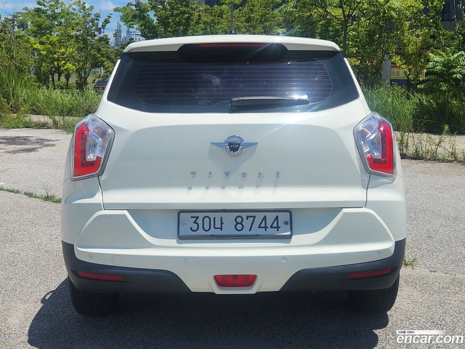 KG Mobility (SsangYong) Tivoli 2015 — 2