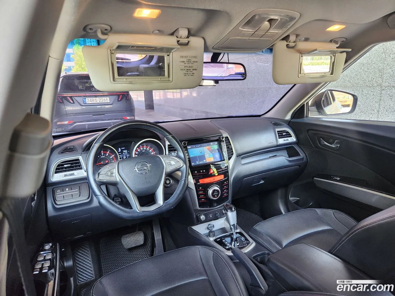 KG Mobility (SsangYong) Tivoli 2015 — 14