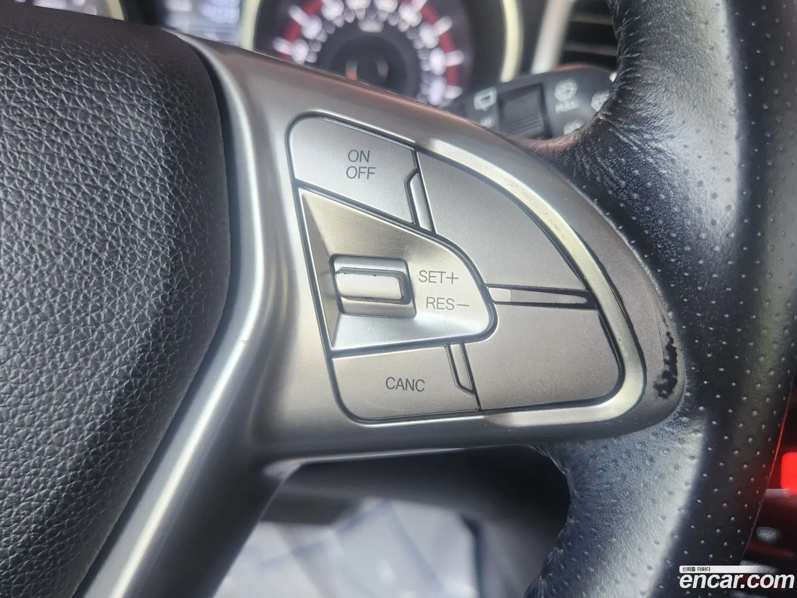 KG Mobility (SsangYong) Tivoli 2015 — 9