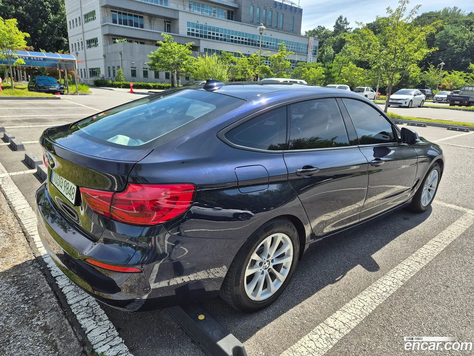 BMW 3 Series GT 2017 — 18