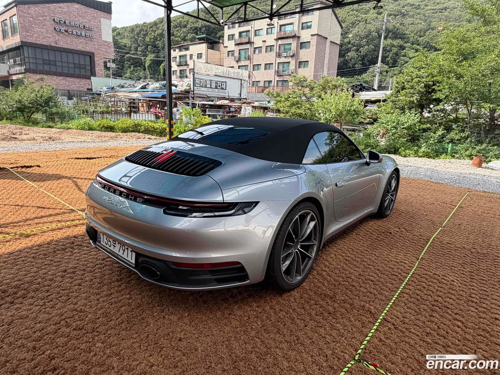 Porsche 911 2024 — 2
