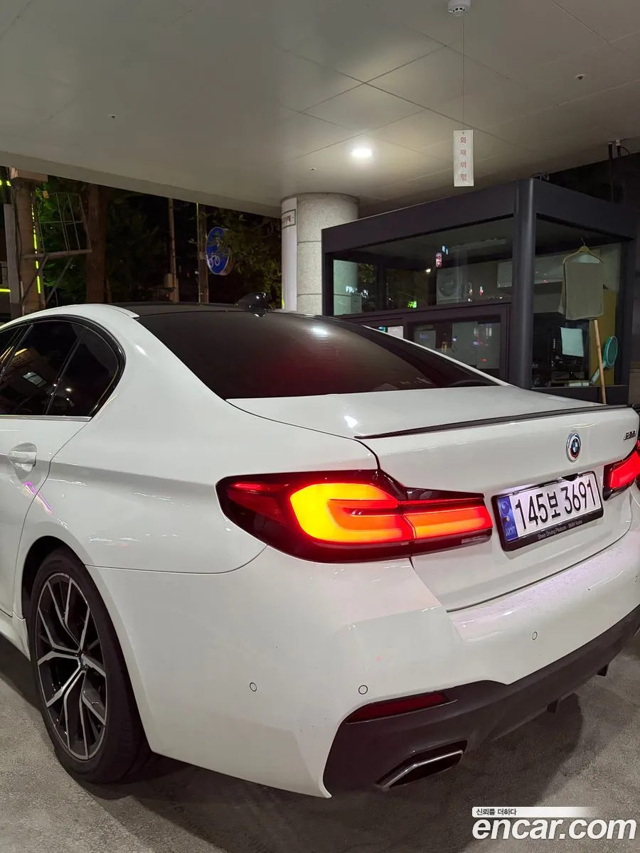 BMW 5 Series 2023 — 12