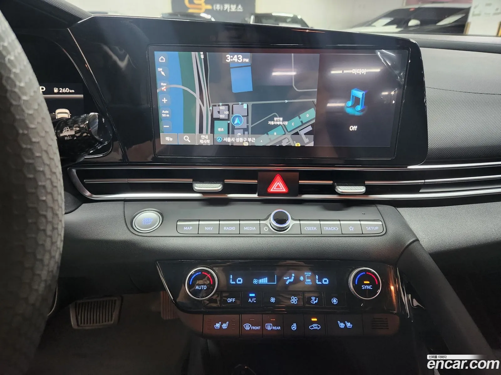 Hyundai Elantra Hybrid 2022 — 2
