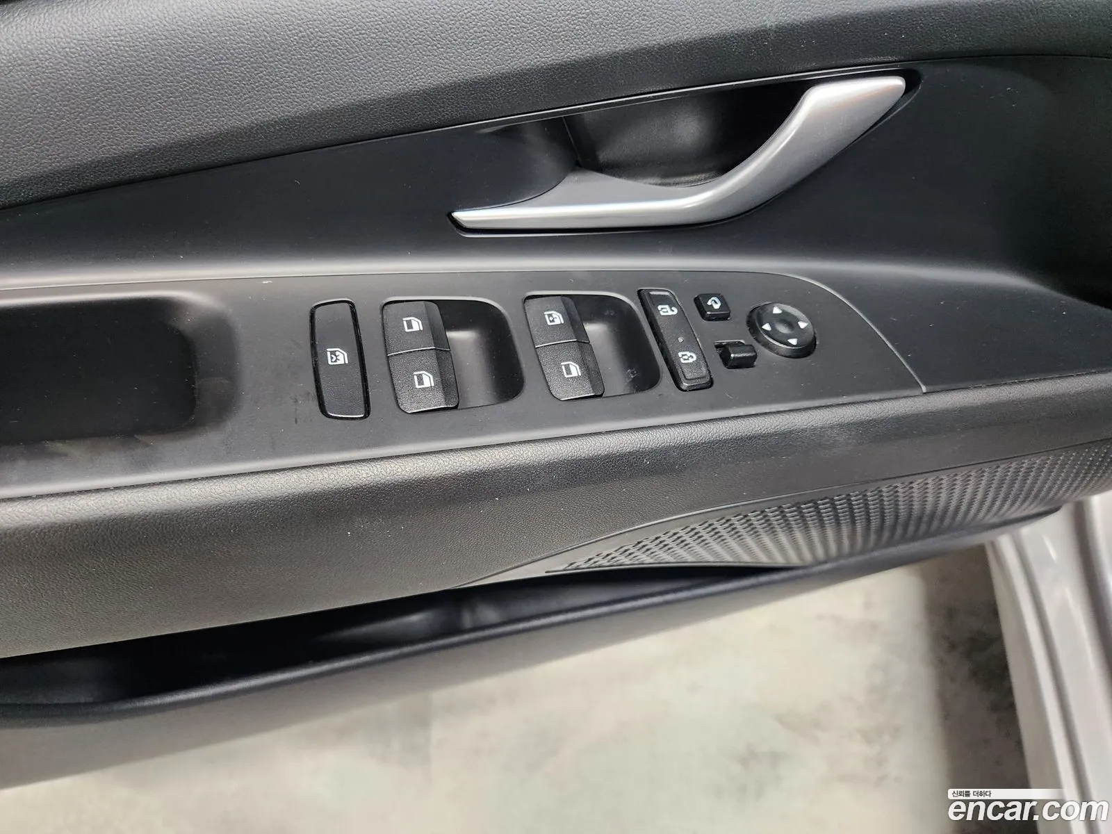 Hyundai Elantra Hybrid 2022 — 7