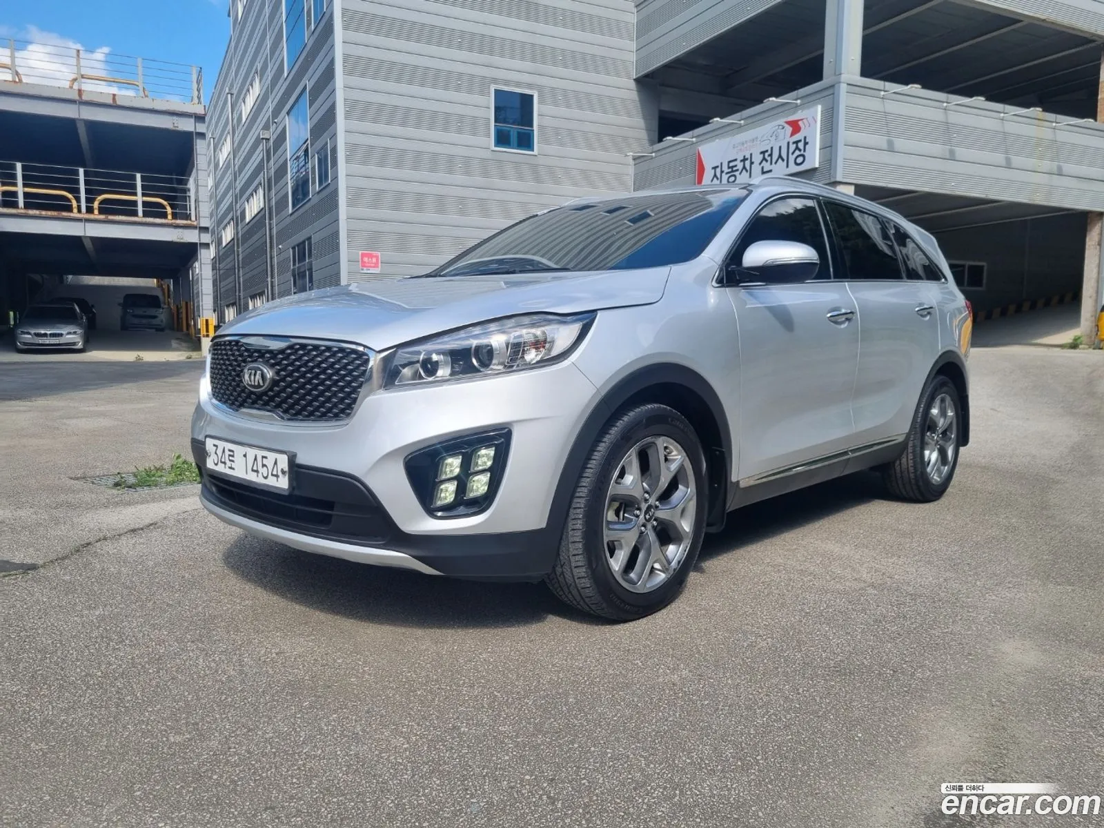 Kia Sorento 2015 — 16
