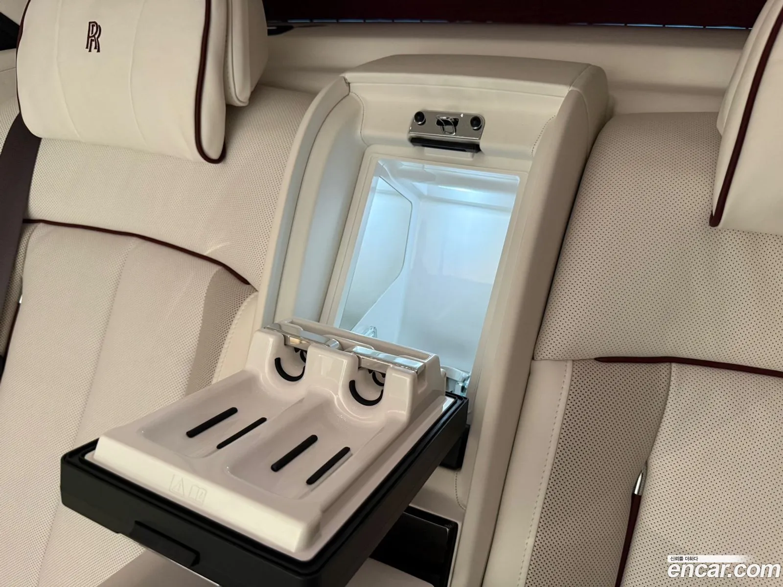 Rolls-Royce Phantom 2023 — 6