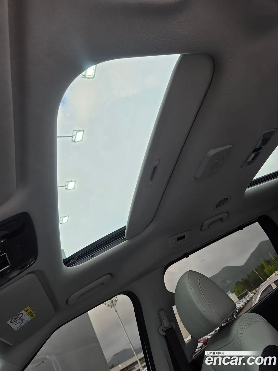Kia Carnival 2024 — 16