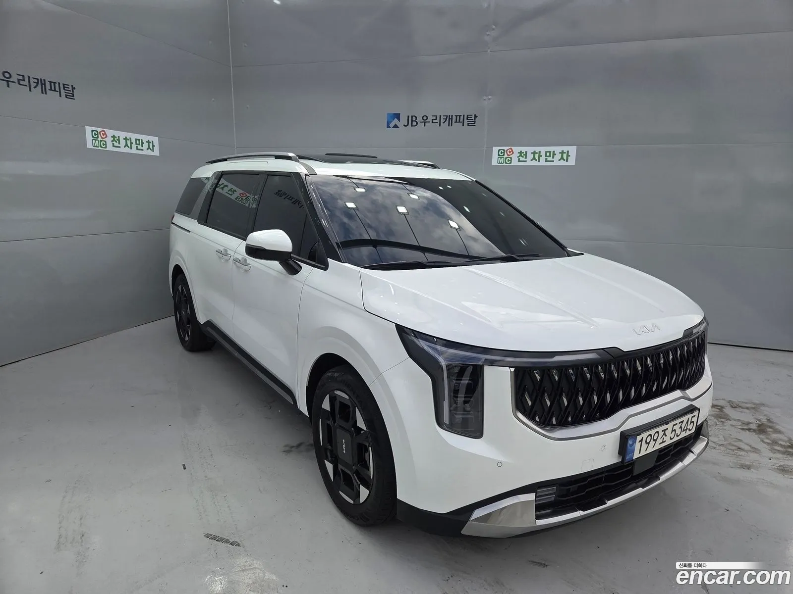 Kia Carnival 2024 — 3