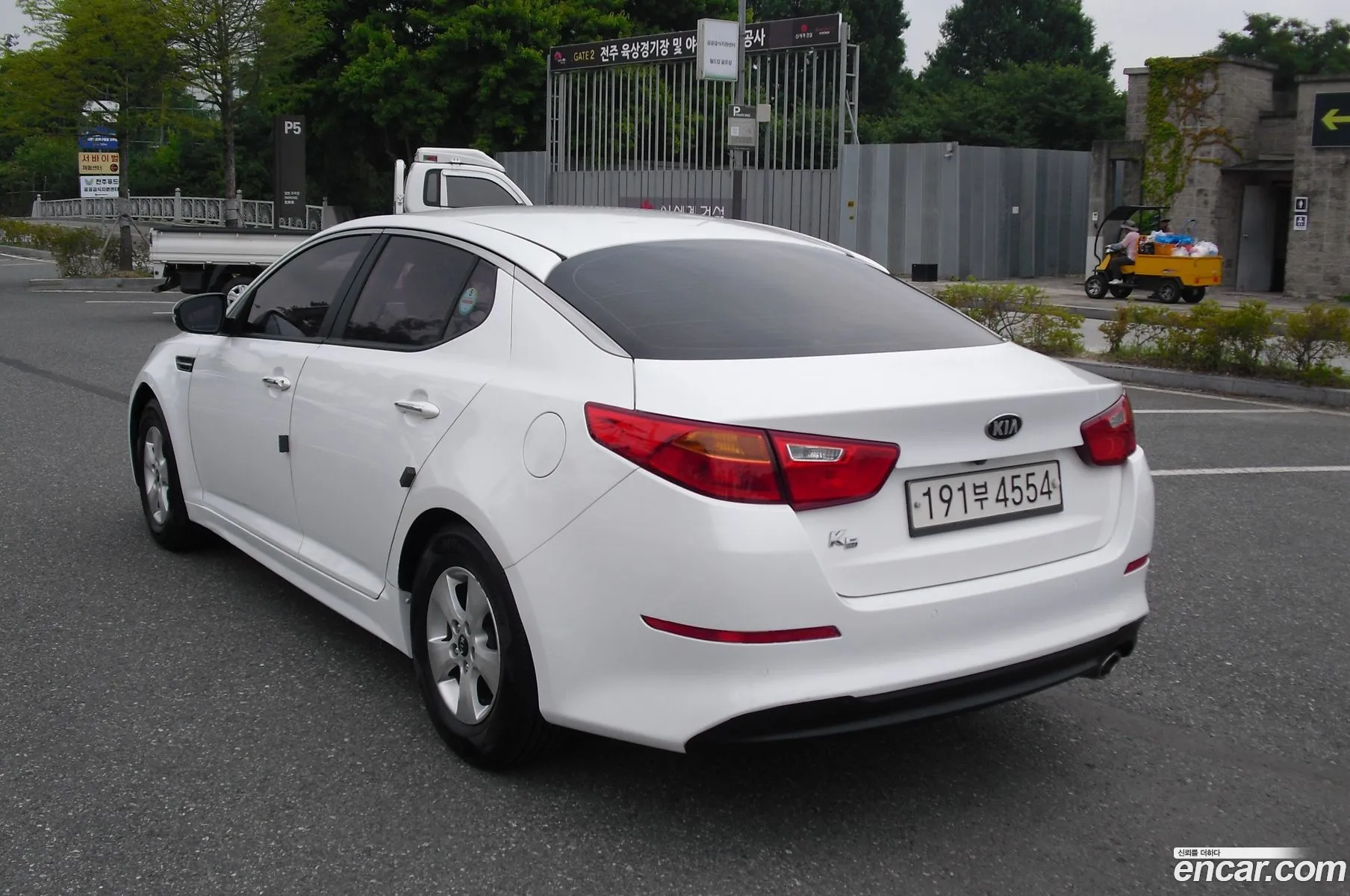 Kia K5 2015 — 16
