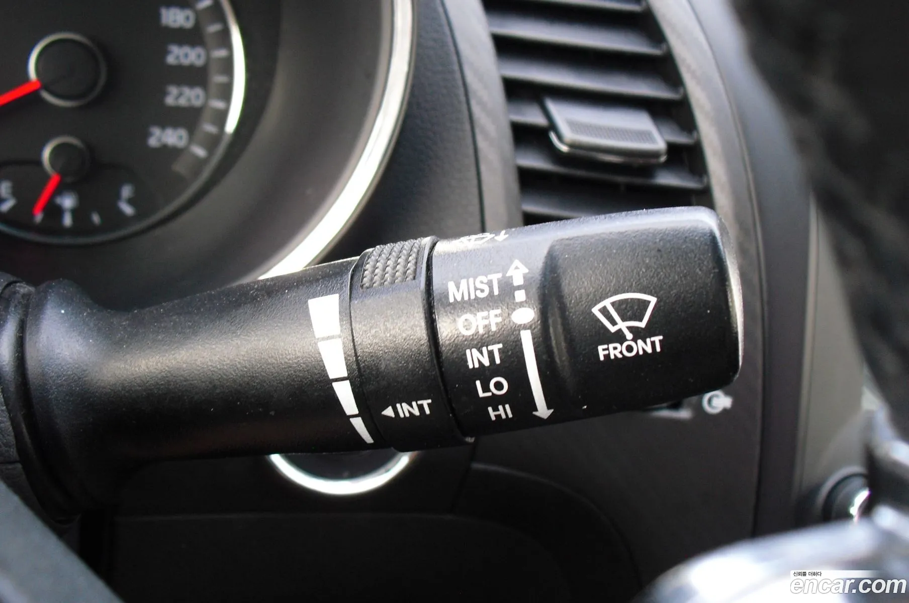 Kia K3 2015 — 4