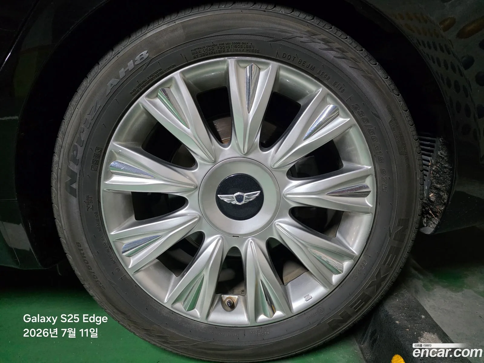 Hyundai Genesis 2010 — 17