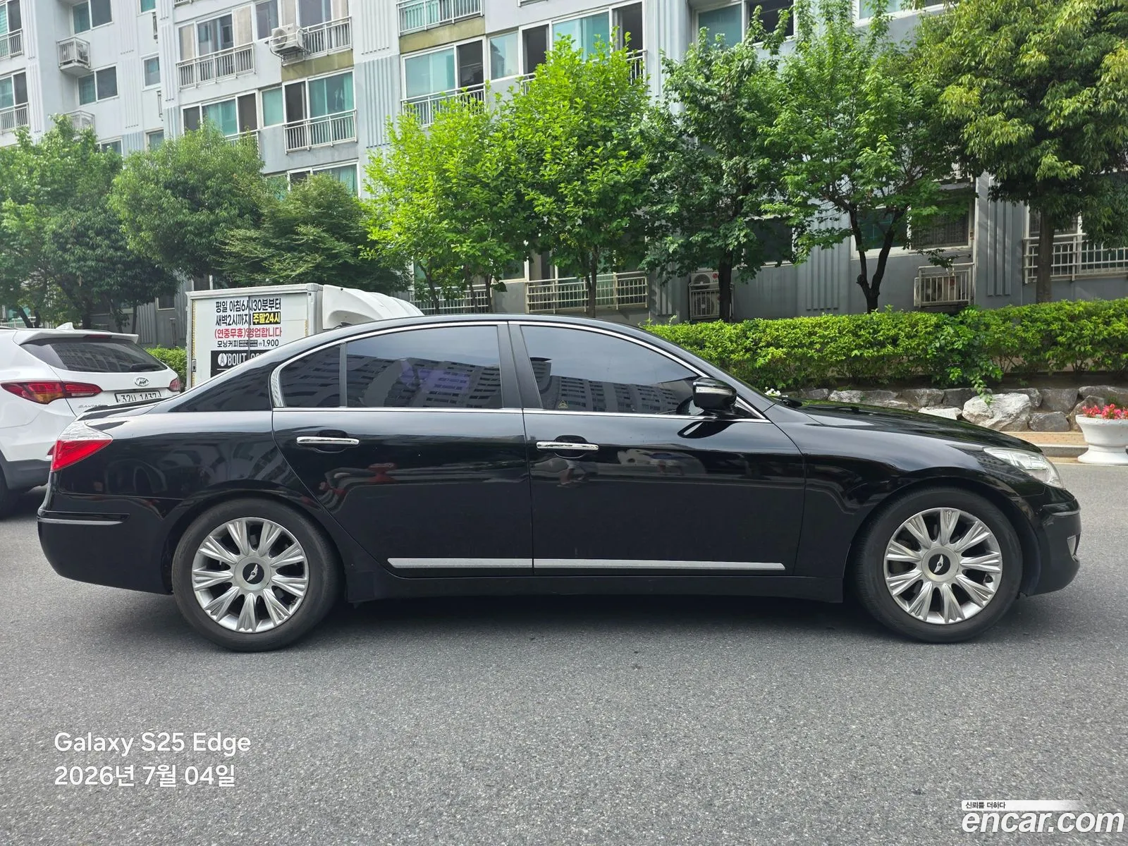 Hyundai Genesis 2010 — 13