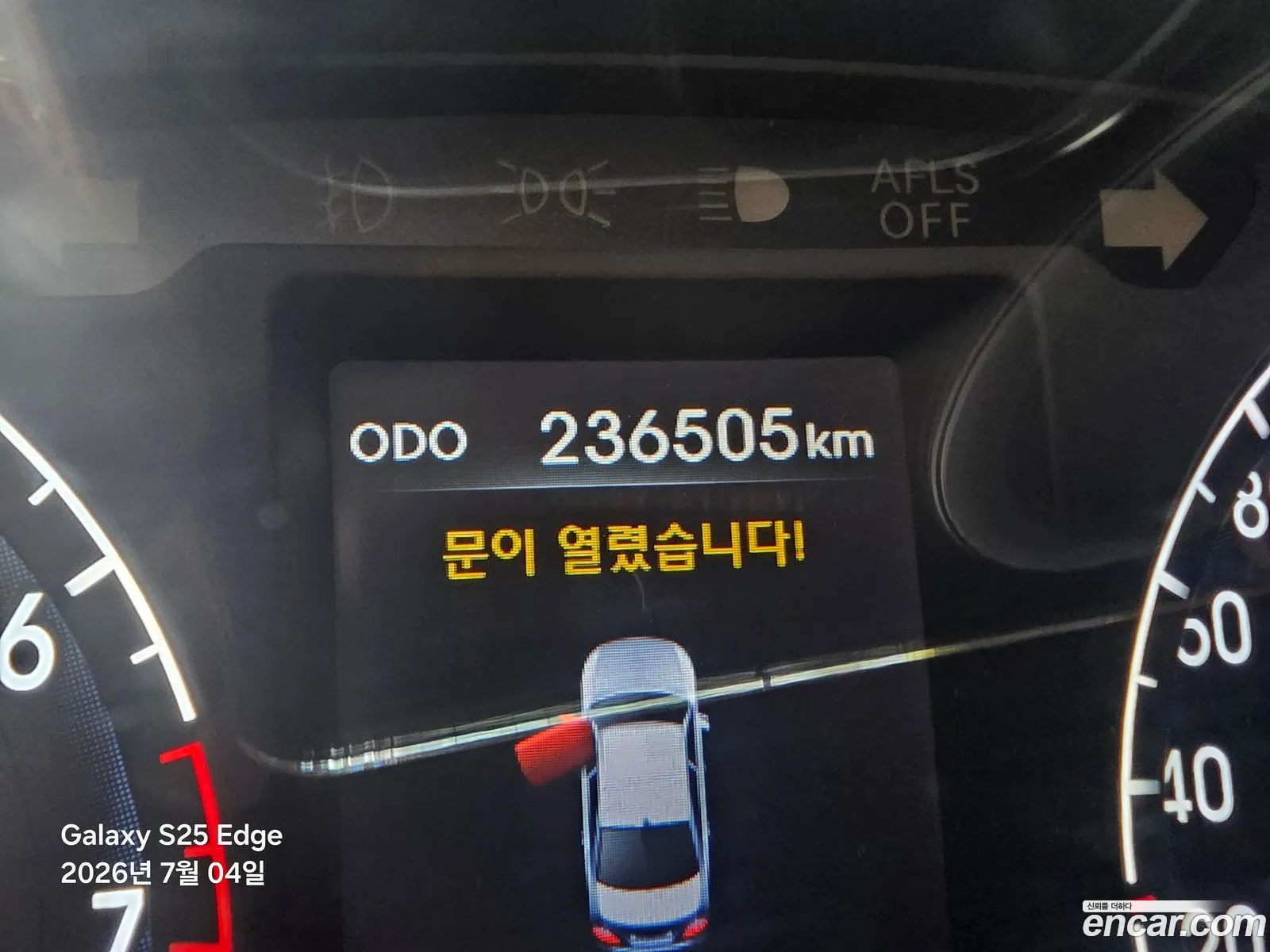 Hyundai Genesis 2010 — 16