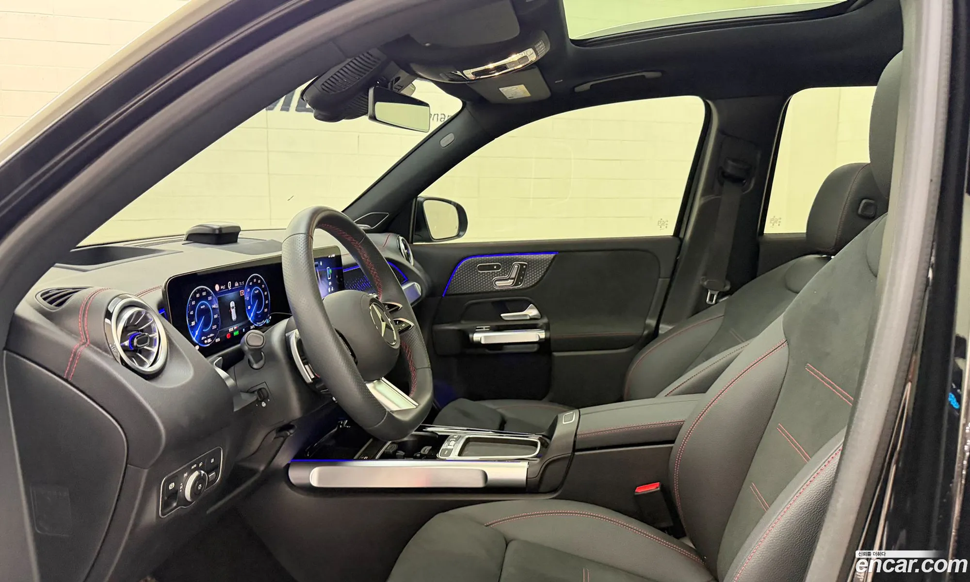 Mercedes-Benz EQB X243 2025 — 18