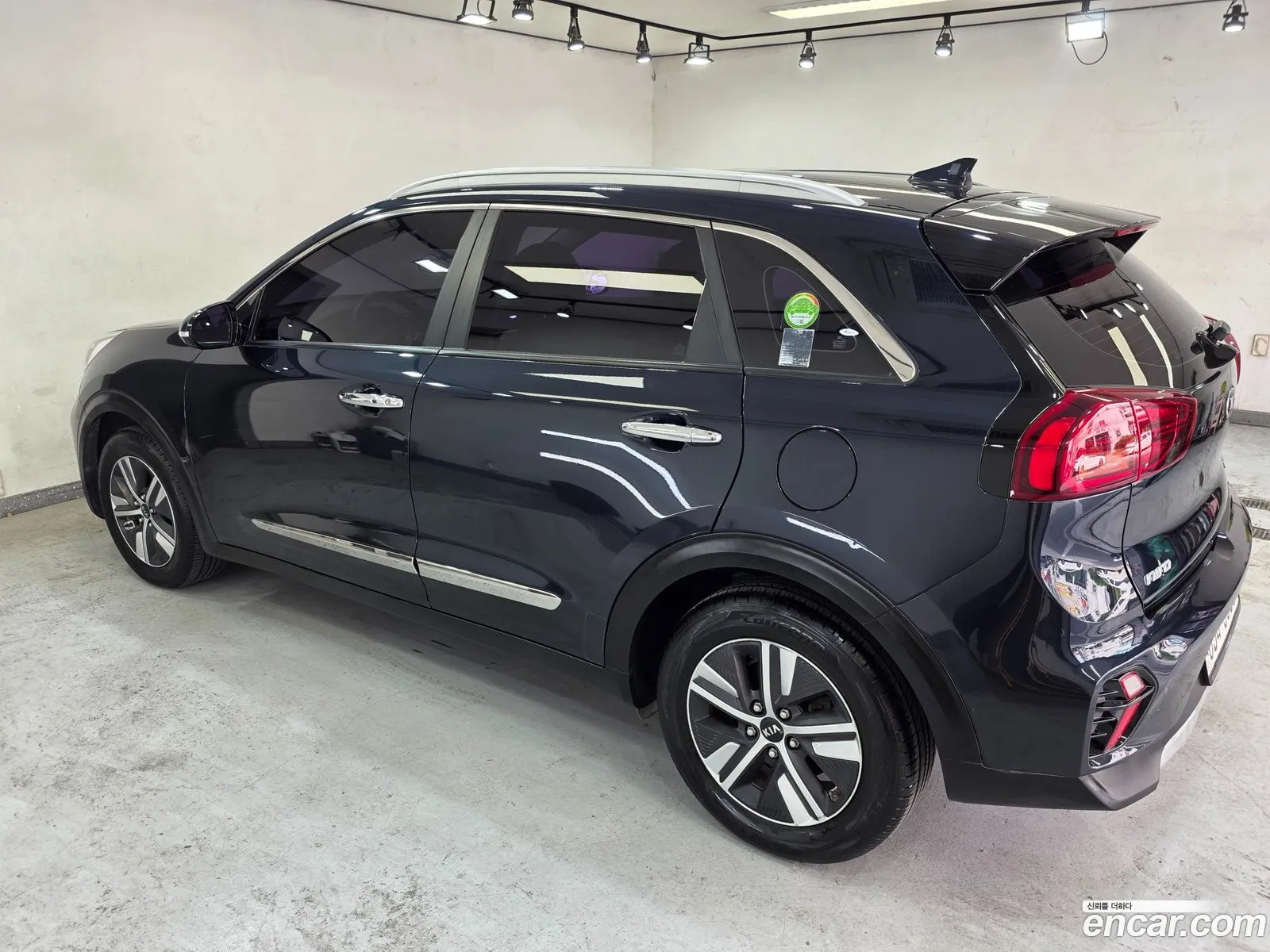 Kia Niro 2019 — 19