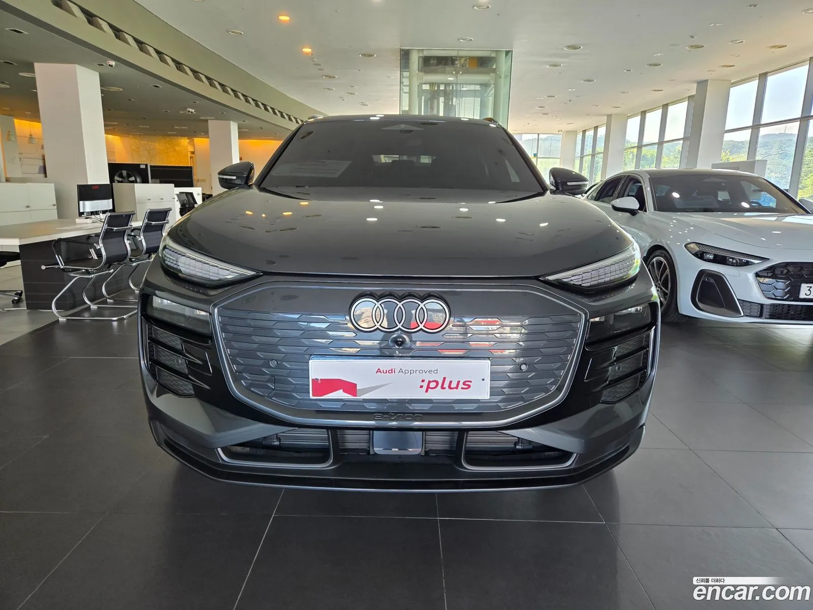 Audi Q6 e-tron 2025 — 15
