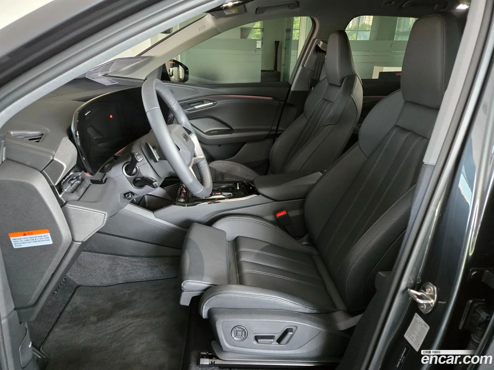 Audi Q6 e-tron 2025 — 11