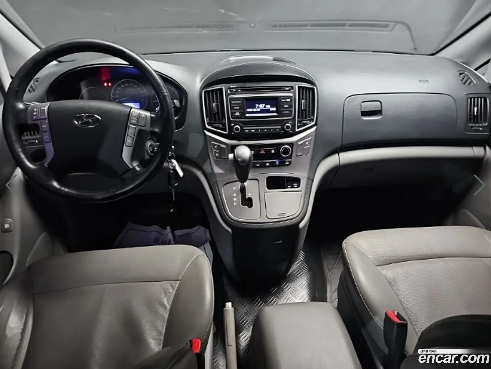 Hyundai Grand Starex 2018 — 11