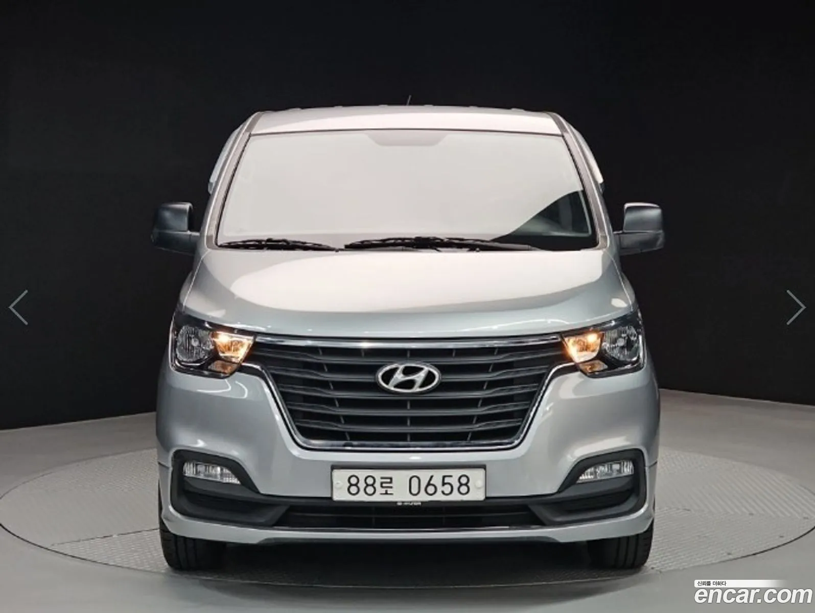 Hyundai Grand Starex 2018 — 14