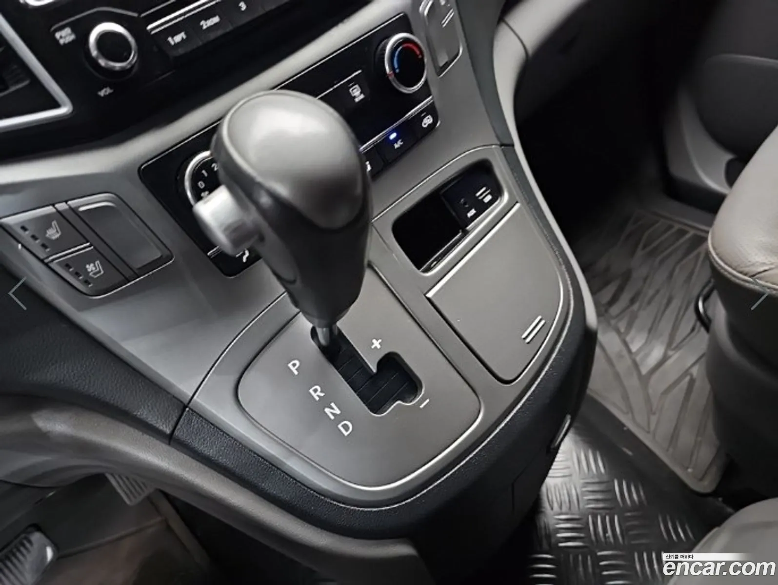 Hyundai Grand Starex 2018 — 5