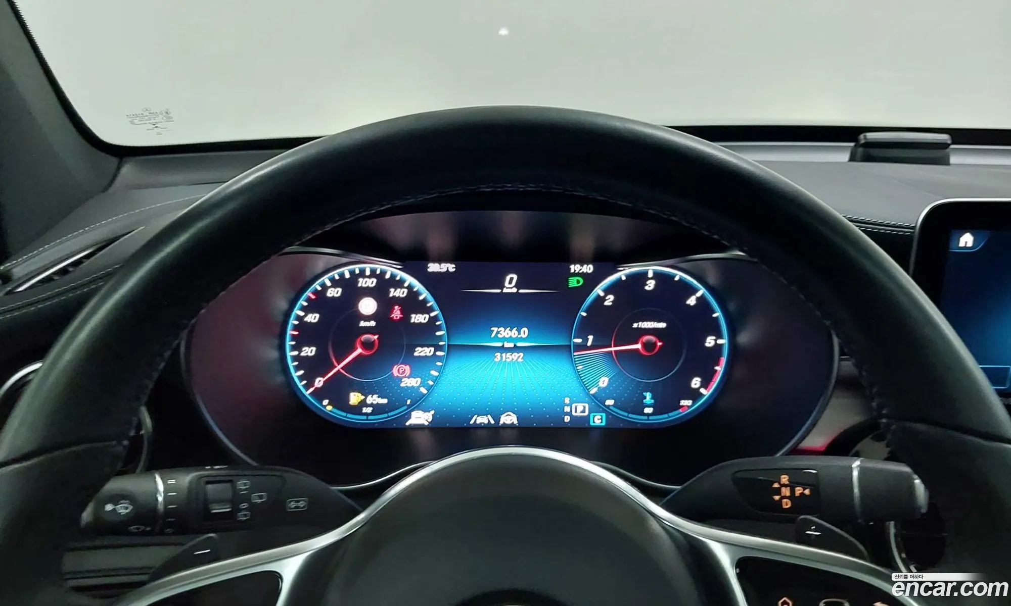 Mercedes-Benz GLC-Class X253 2022 — 12