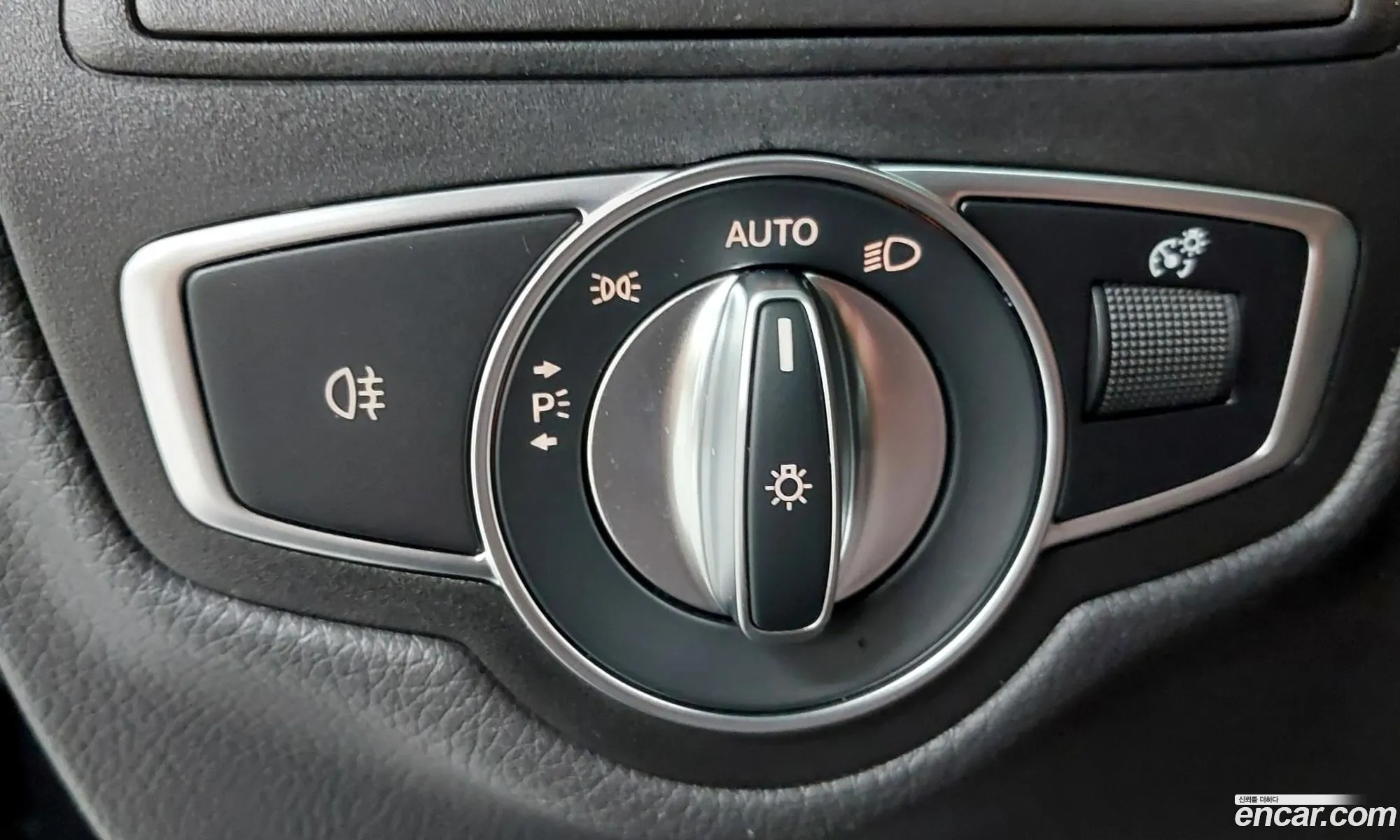 Mercedes-Benz GLC-Class X253 2022 — 11