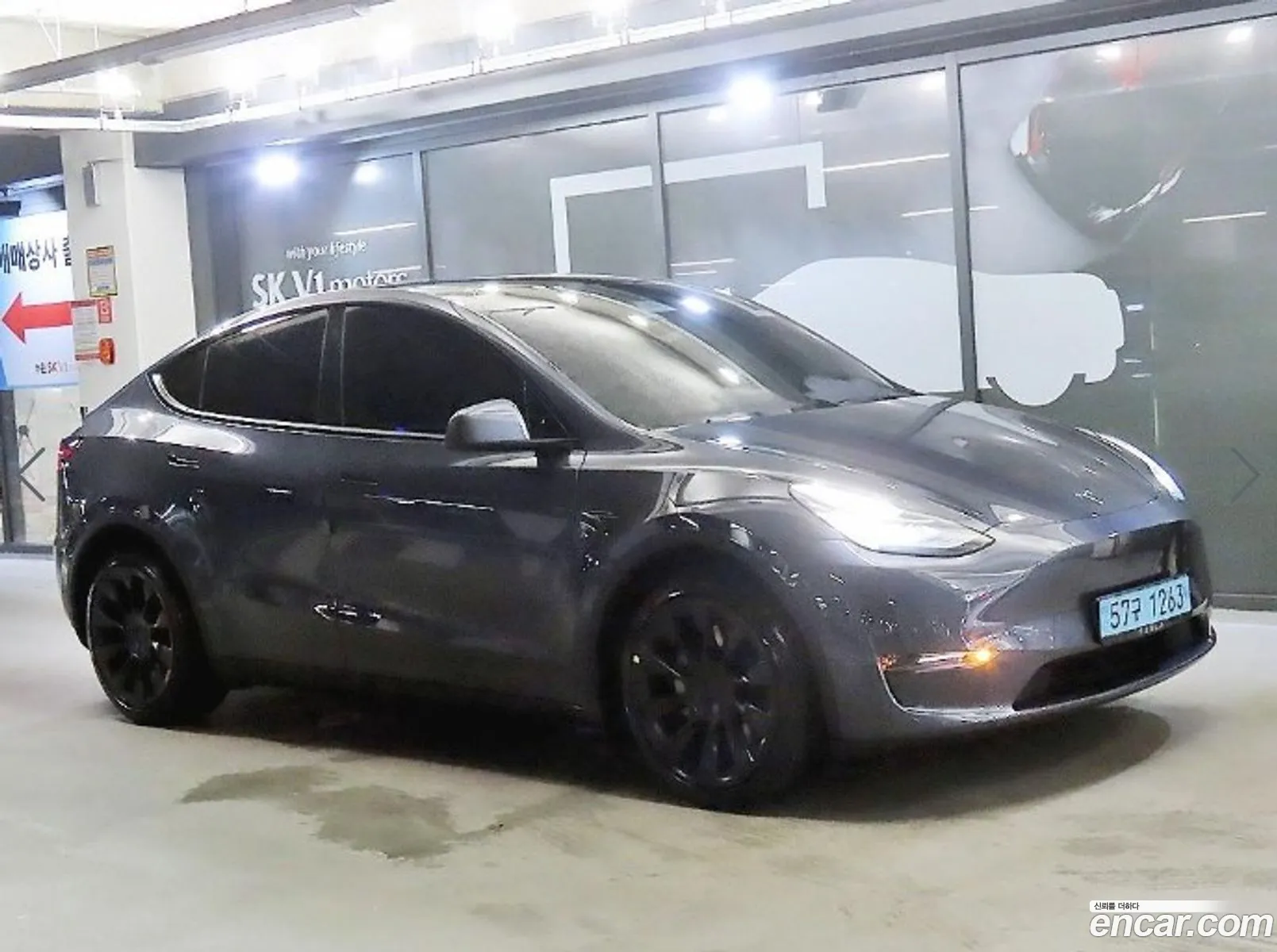 Tesla Model Y 2021 — 13