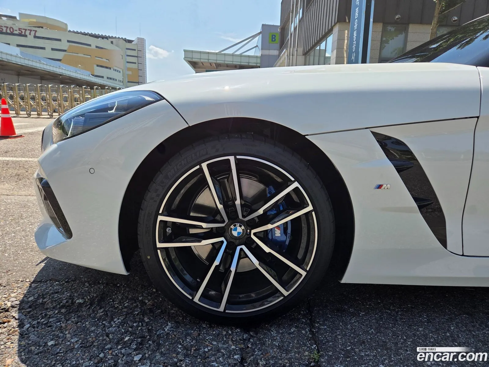 BMW Z4 2026 — 9
