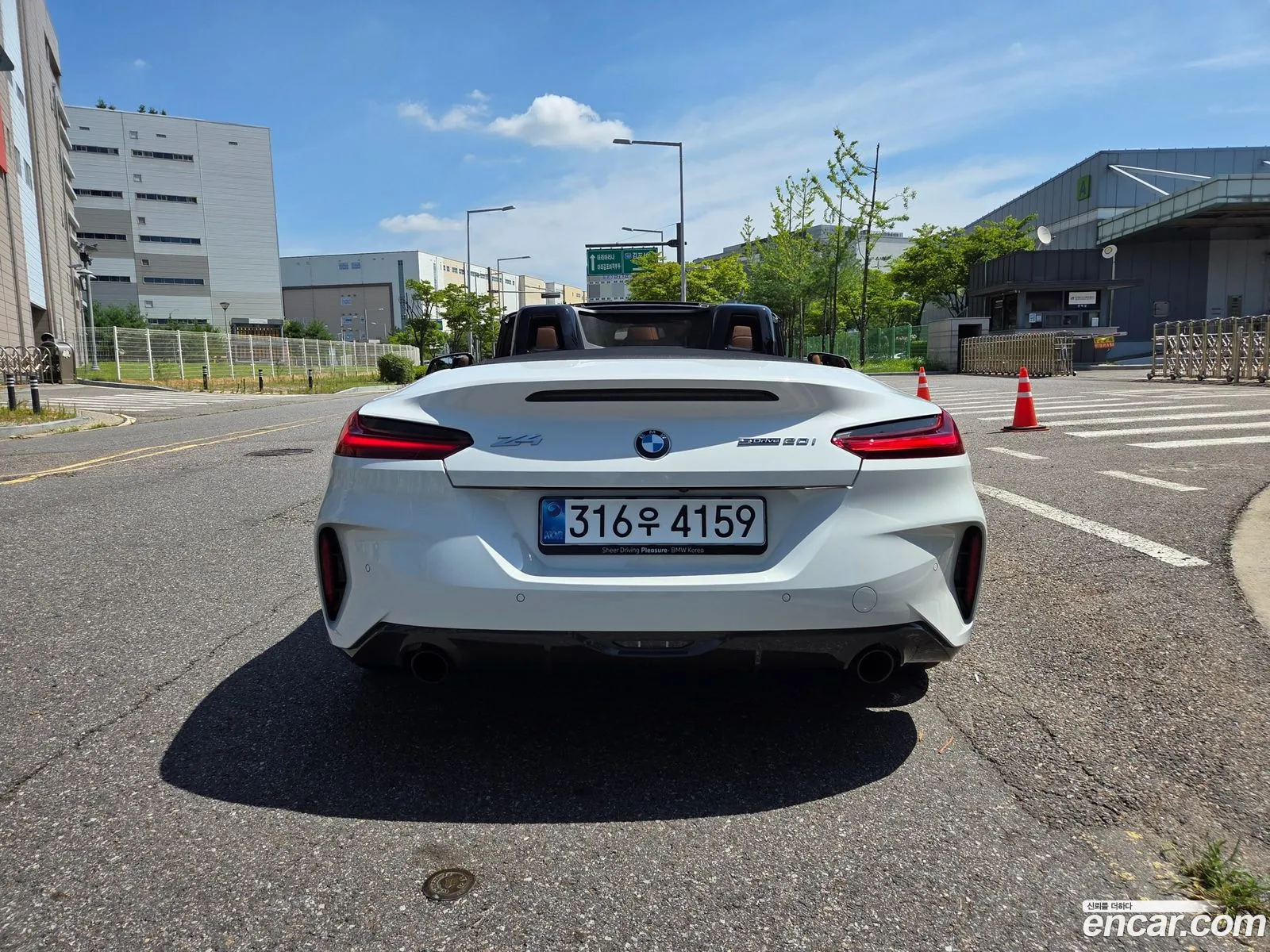 BMW Z4 2026 — 8