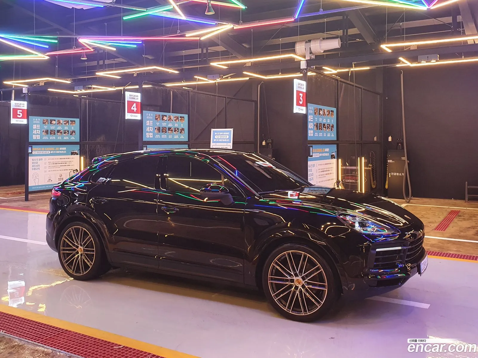 Porsche Cayenne 2020 — 19