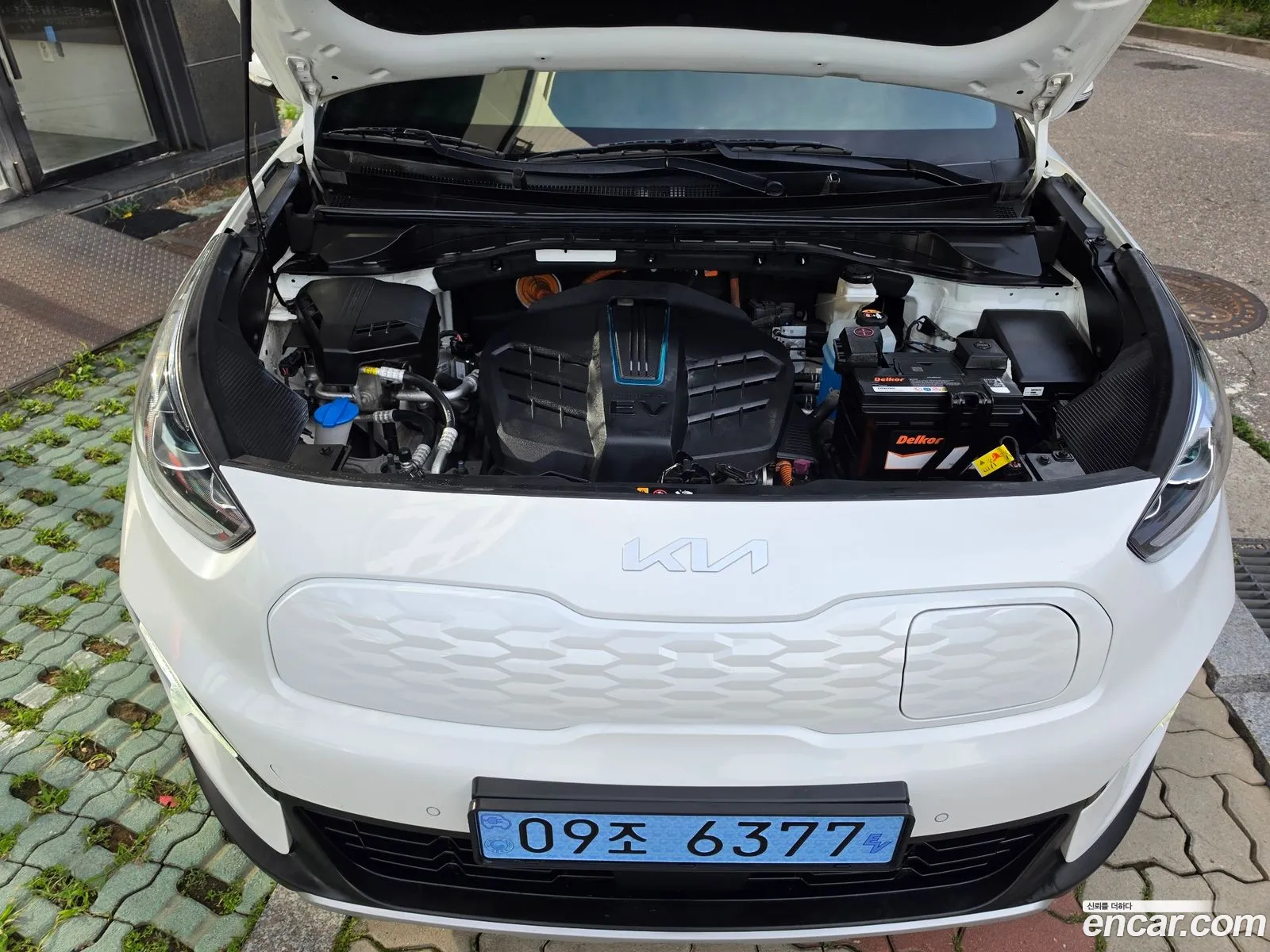 Kia Niro Plus 2022 — 3