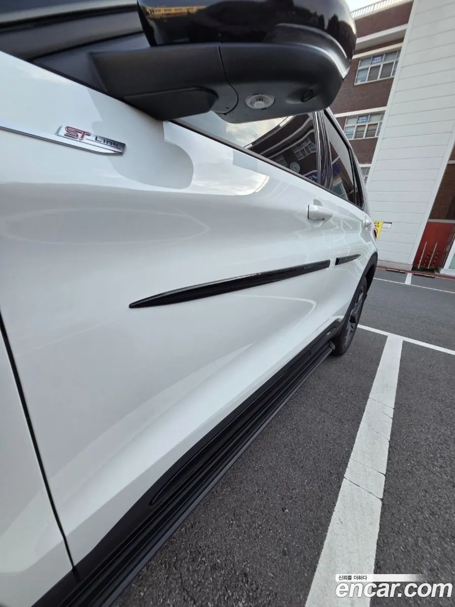 Ford Explorer 6th Gen 2025 — 2