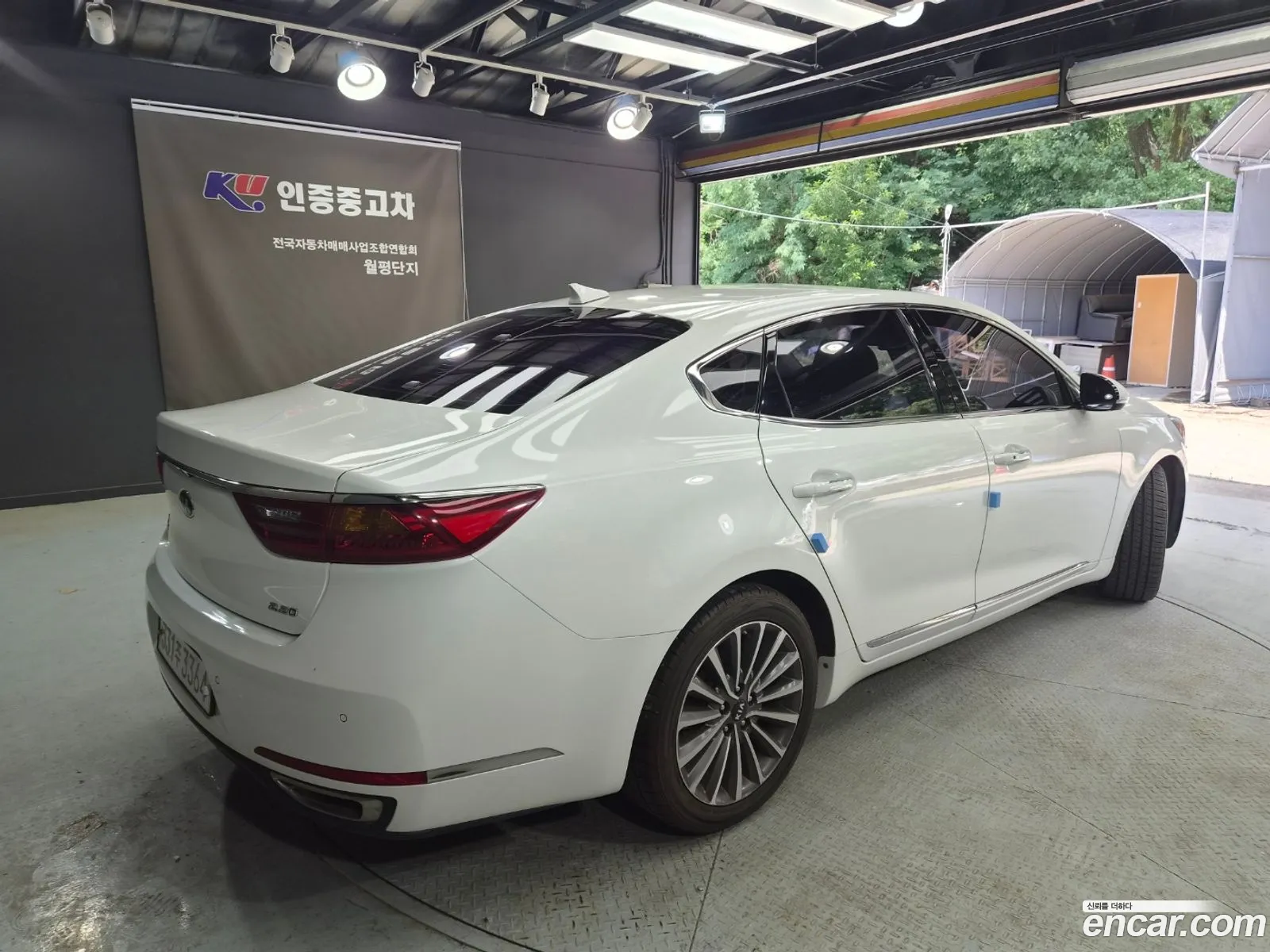 Kia K7 2016 — 2