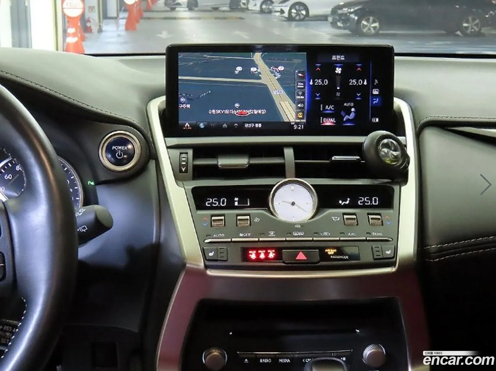 Lexus NX300h 2019 — 4