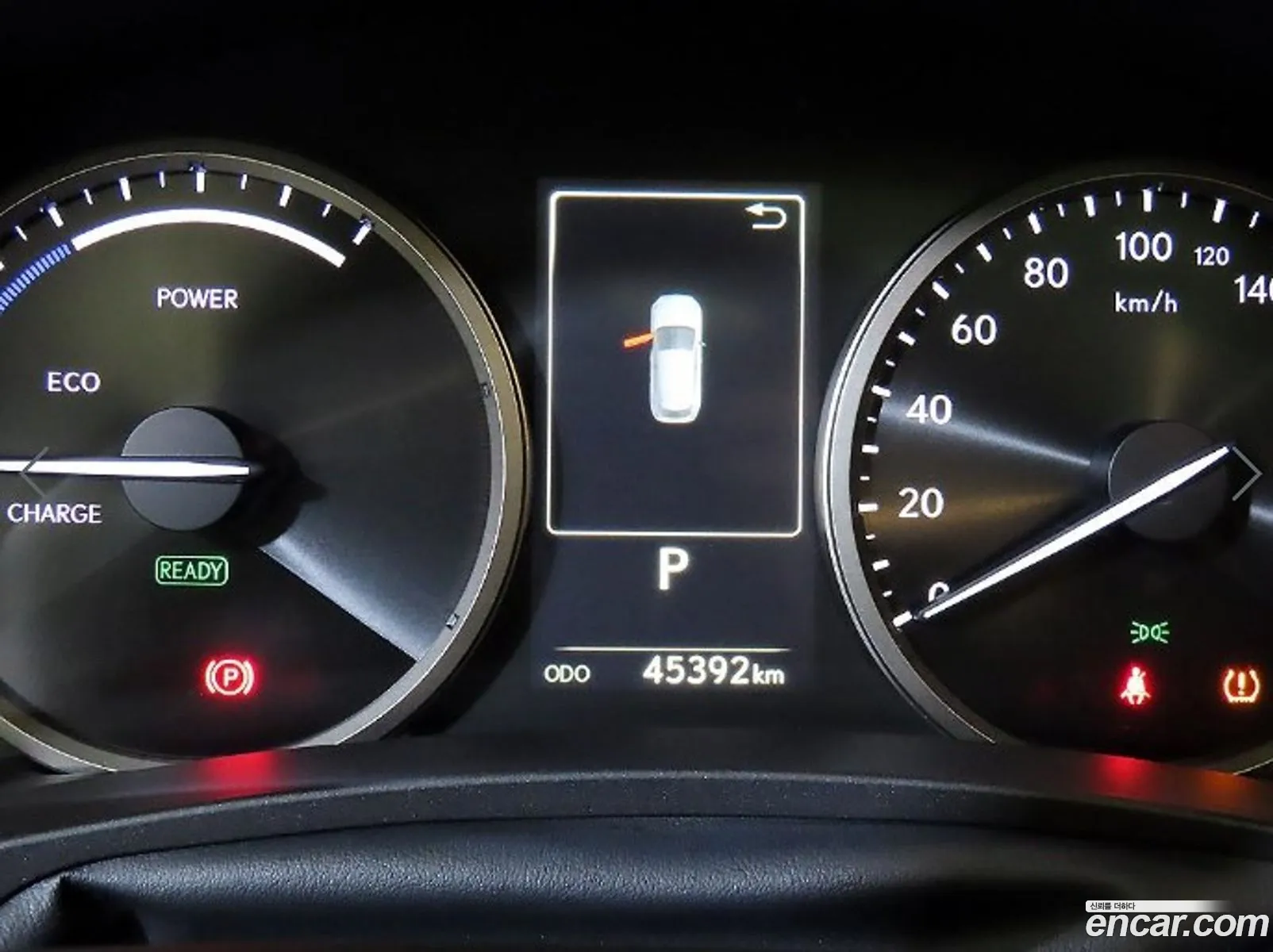 Lexus NX300h 2019 — 19