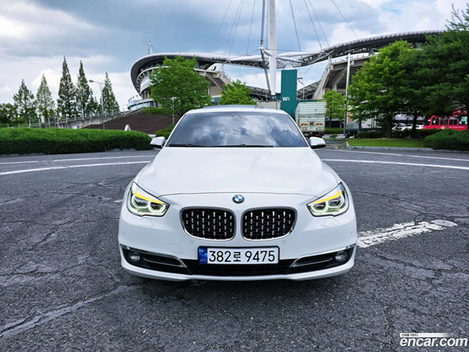 BMW 5 Series GT 2014 — 13