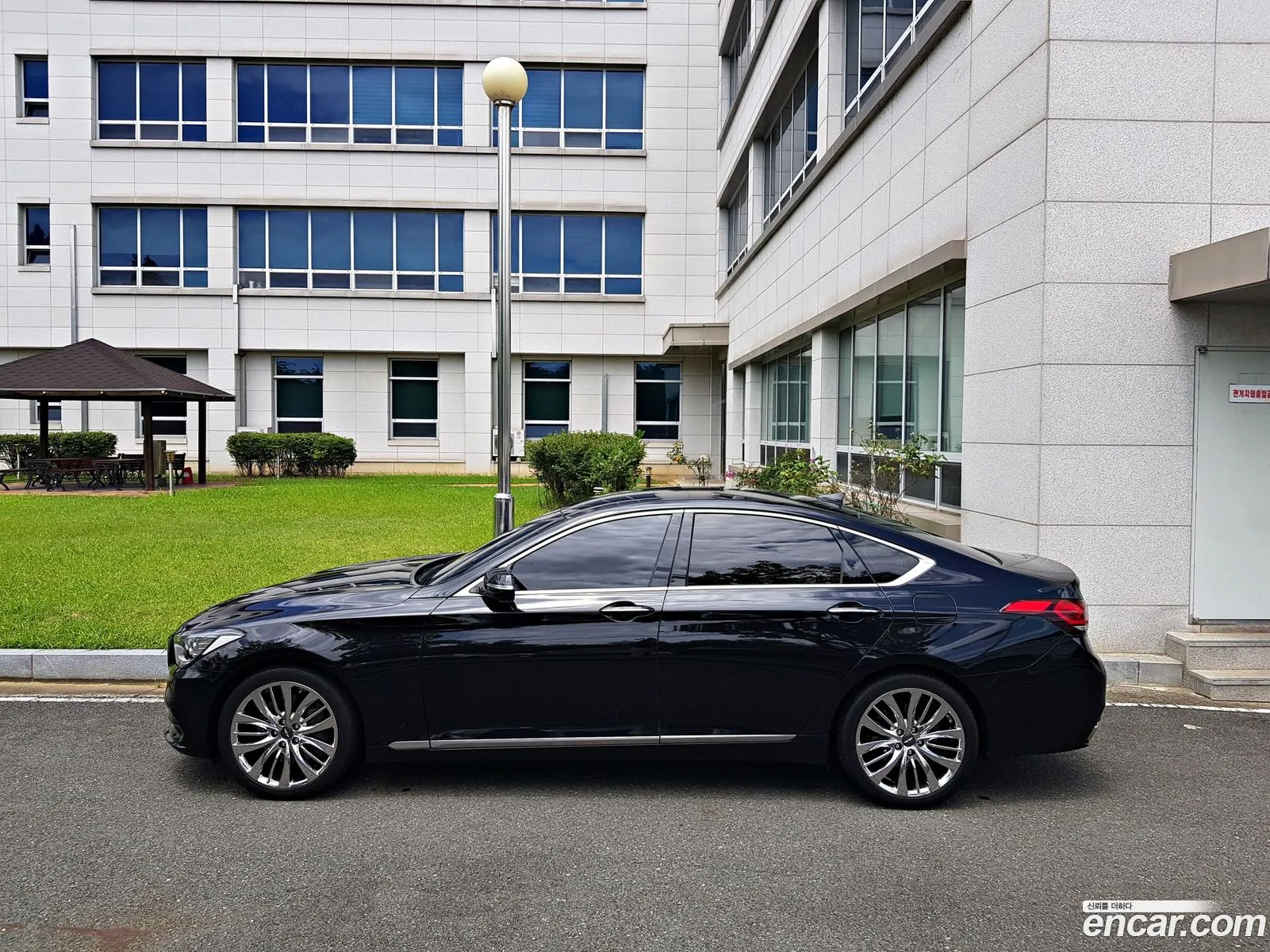 Genesis G80 2019 — 14