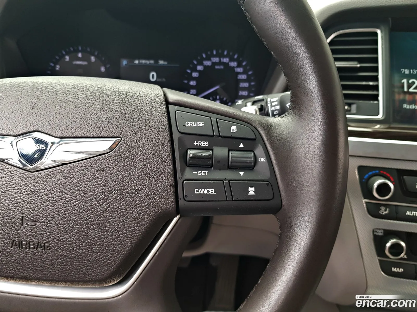 Genesis G80 2019 — 13