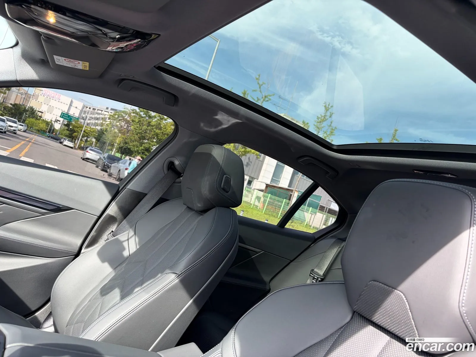 BMW 5 Series 2025 — 5