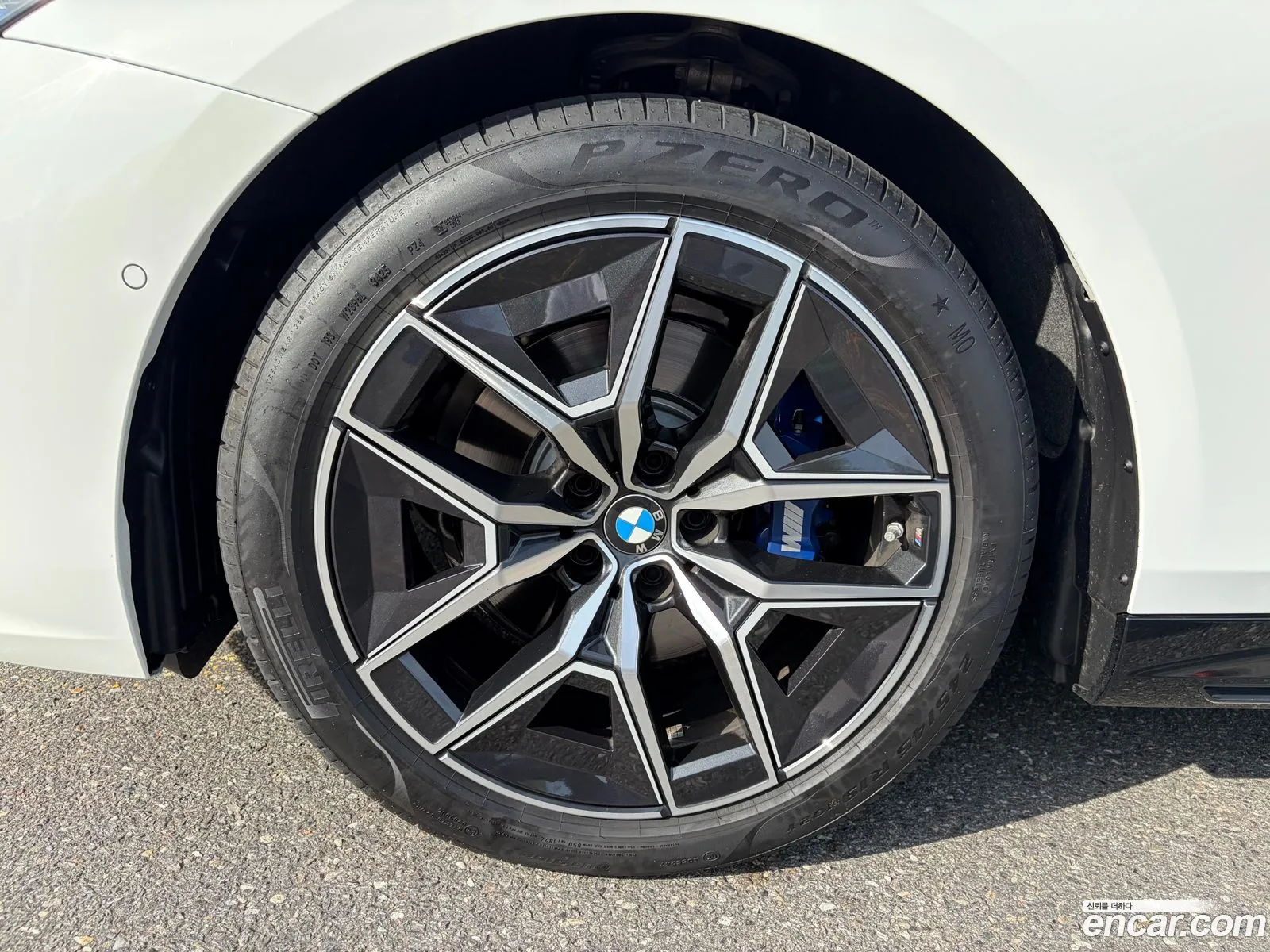 BMW 5 Series 2026 — 19