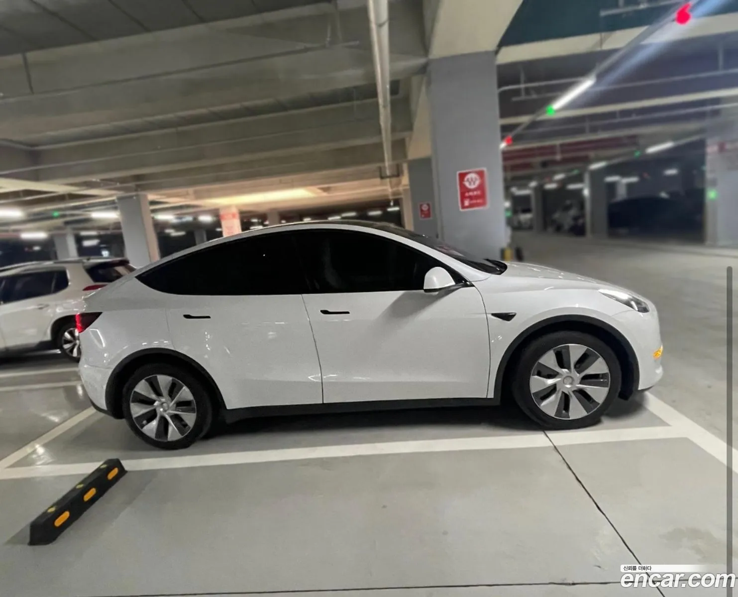 Tesla Model Y 2022 — 5