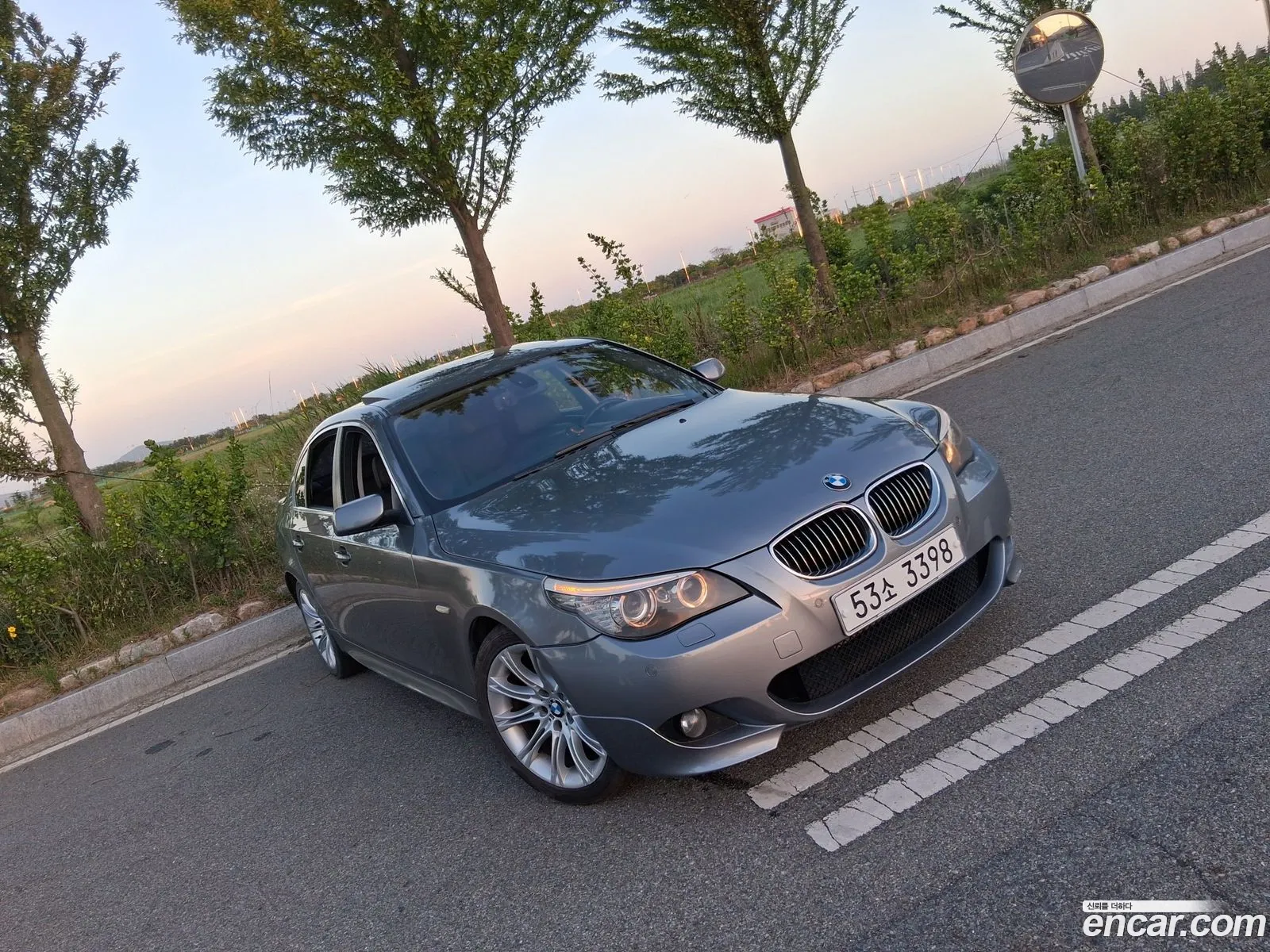 BMW 5 Series 2009 — 3