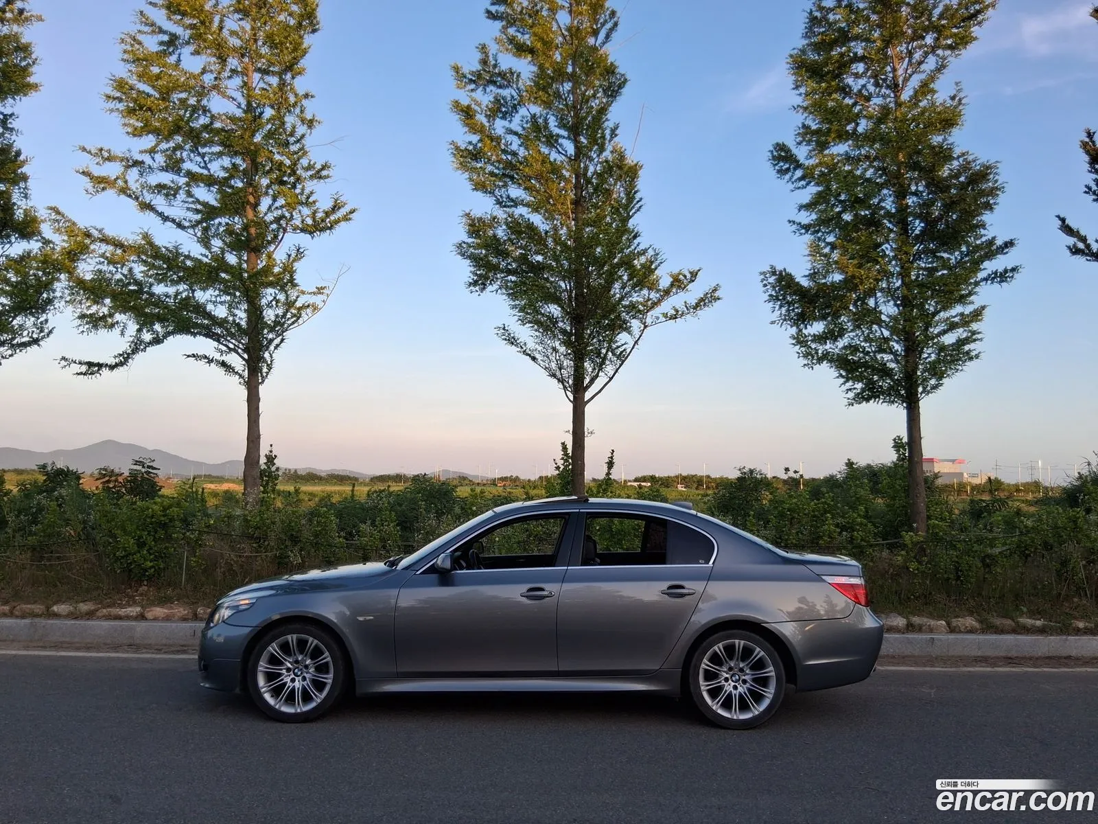BMW 5 Series 2009 — 8